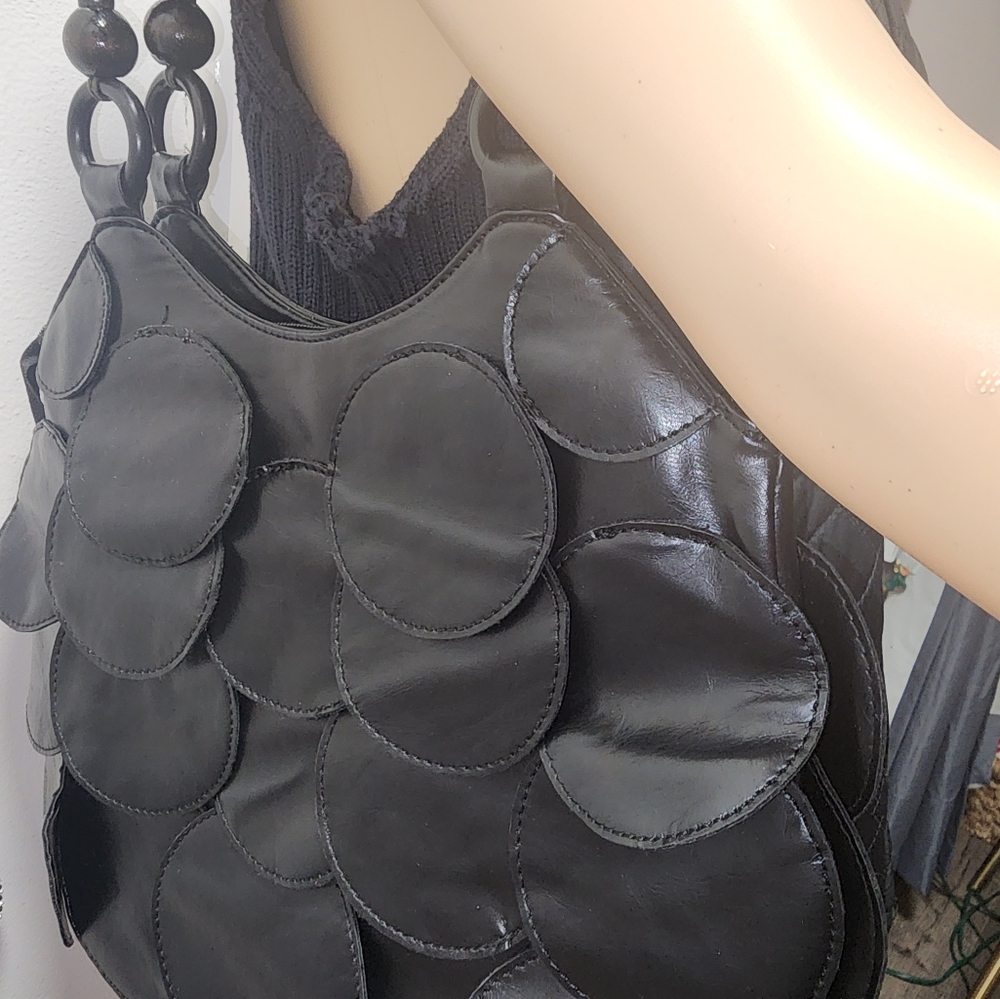 Women's Handbag - Picture 2 of 6